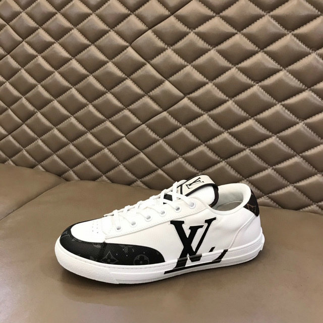 men LV shoes-308